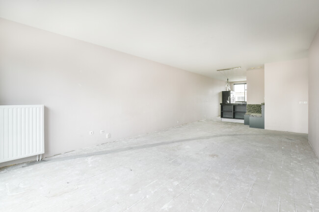 large-room-with-furniture-2025-02-10-08-31-15-utc.jpg